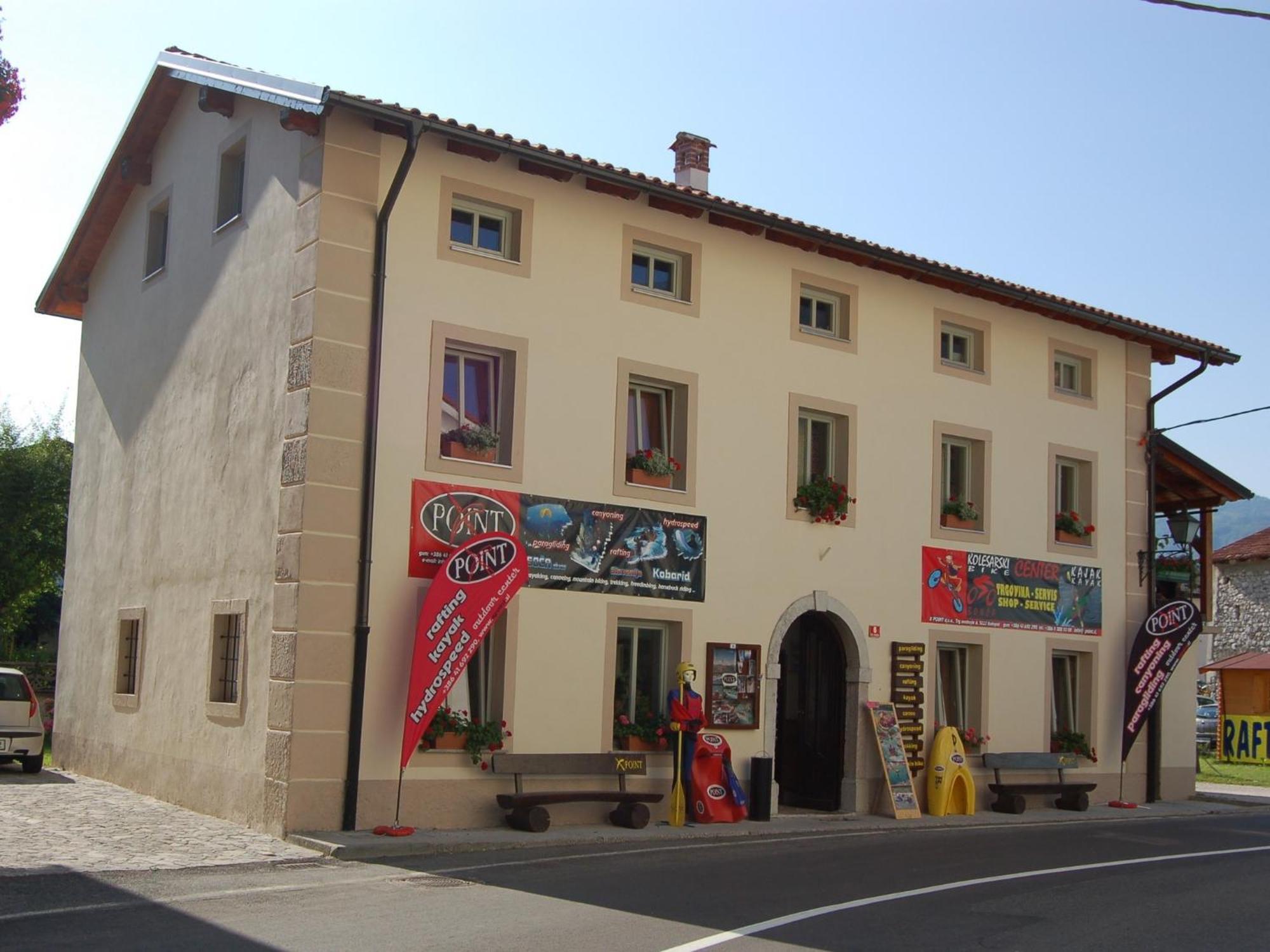 Hostel X Point Кобарід Екстер'єр фото