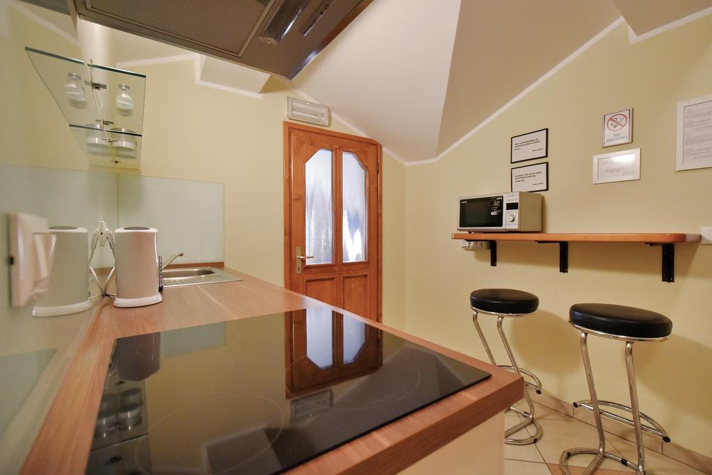 Hostel X Point Кобарід Екстер'єр фото